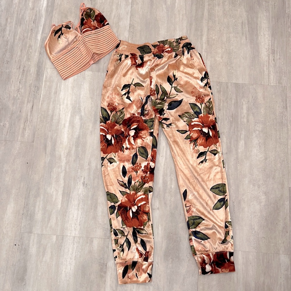 Cute Booty Lounge Velour Jogger Set